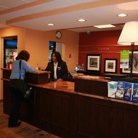 Hampton Inn Long Island/Commack Interior foto